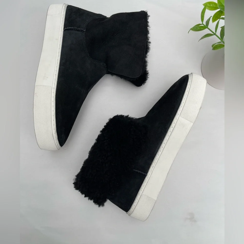 UGG Women's Lynus High Top Sneaker Black Suede Size 7.5 like new